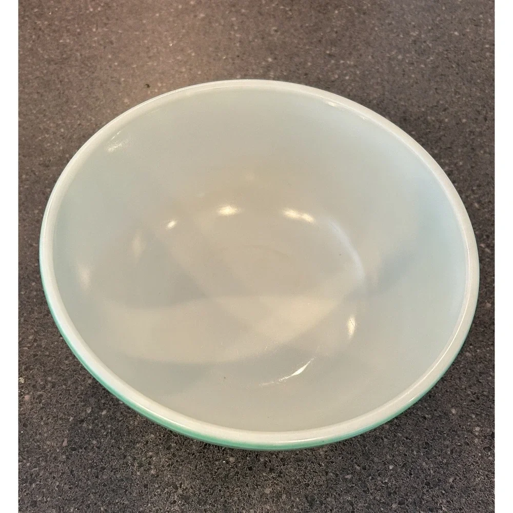 Pyrex preowned no